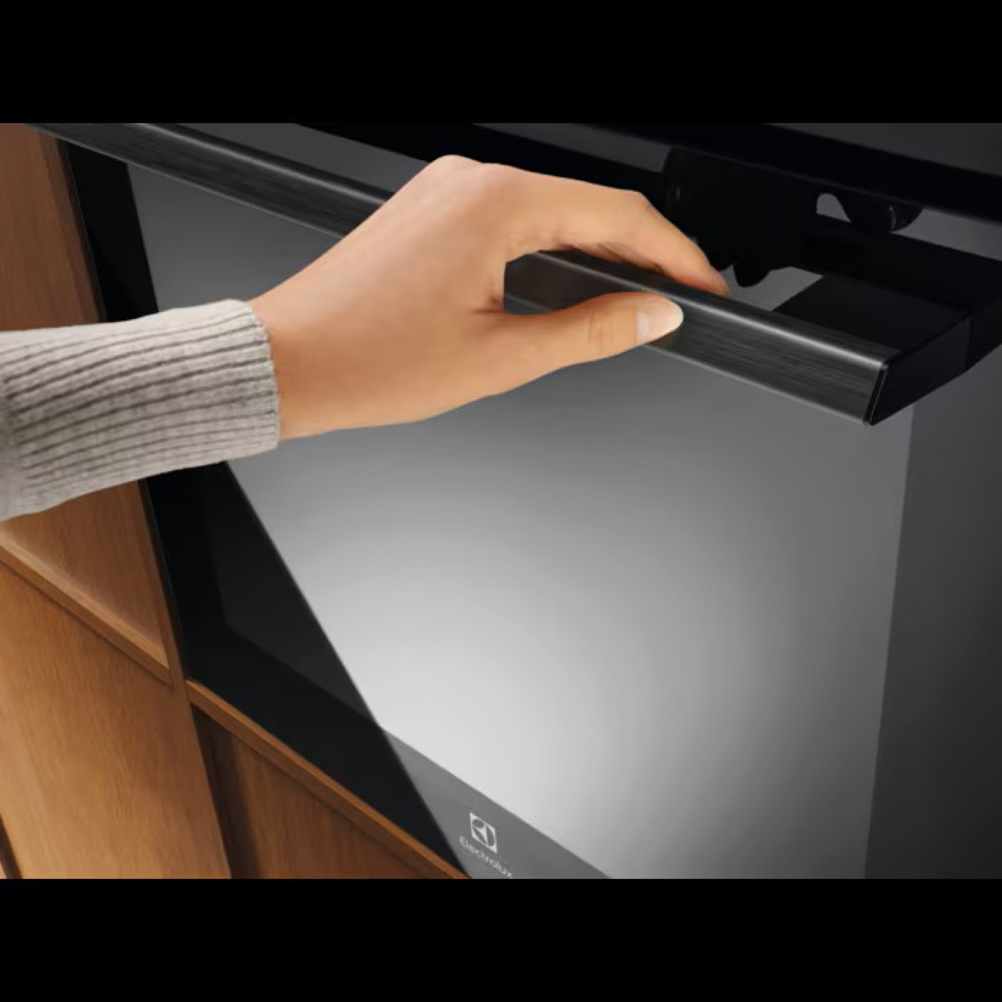 Духовой шкаф Electrolux LOE8P39Z фото-4 Духовой шкаф Electrolux LOE8P39Z фото-4