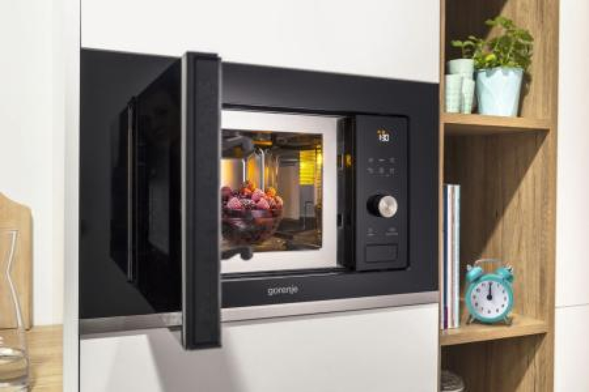 Микроволновая печь с грилем Gorenje BM201AG1BG - фото2