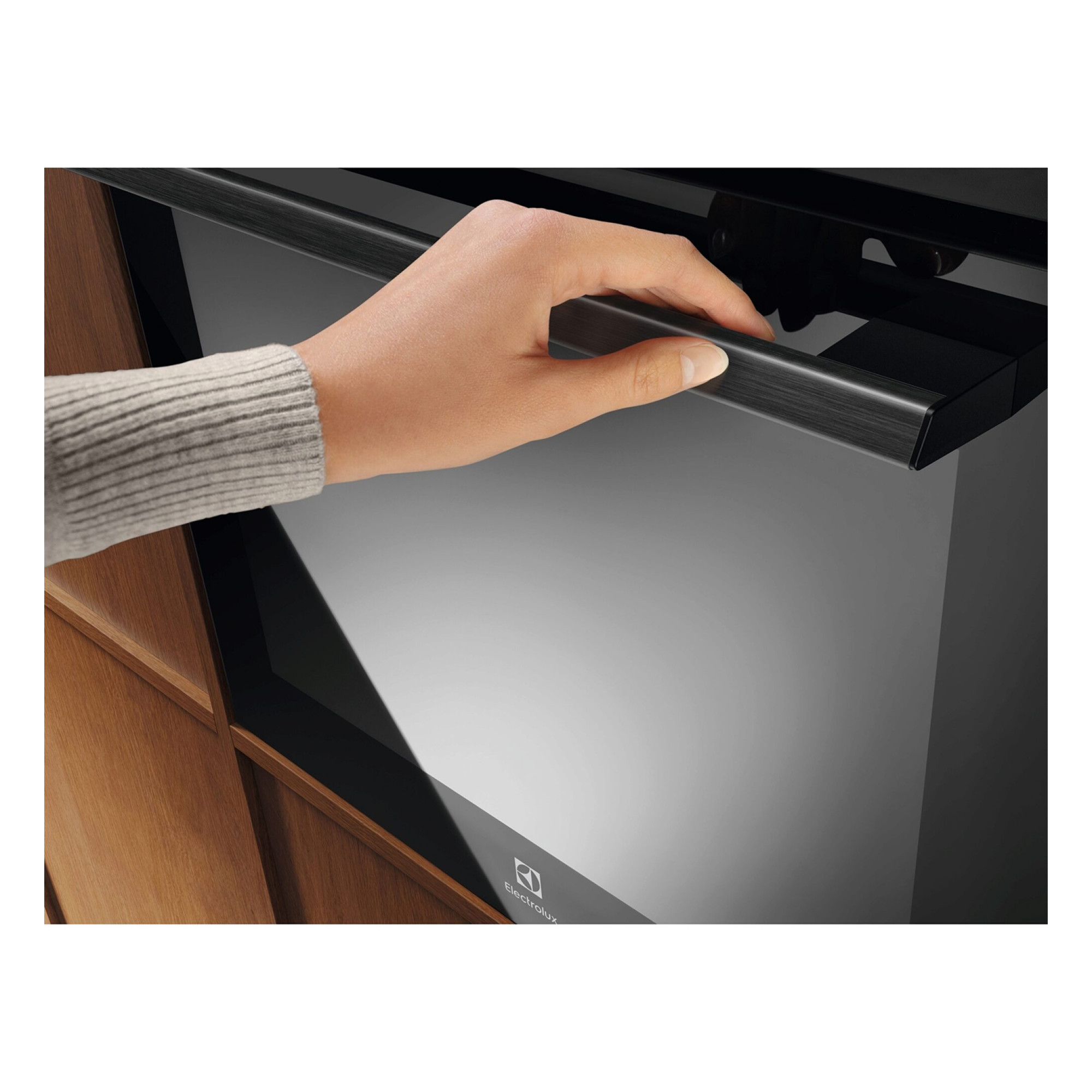 Электрический духовой шкаф Electrolux LOE8P38Z фото-6 Электрический духовой шкаф Electrolux LOE8P38Z фото-6